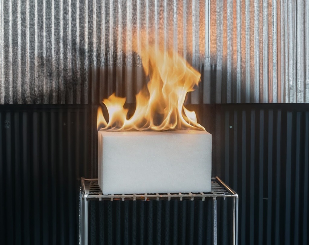 Melamine burn test